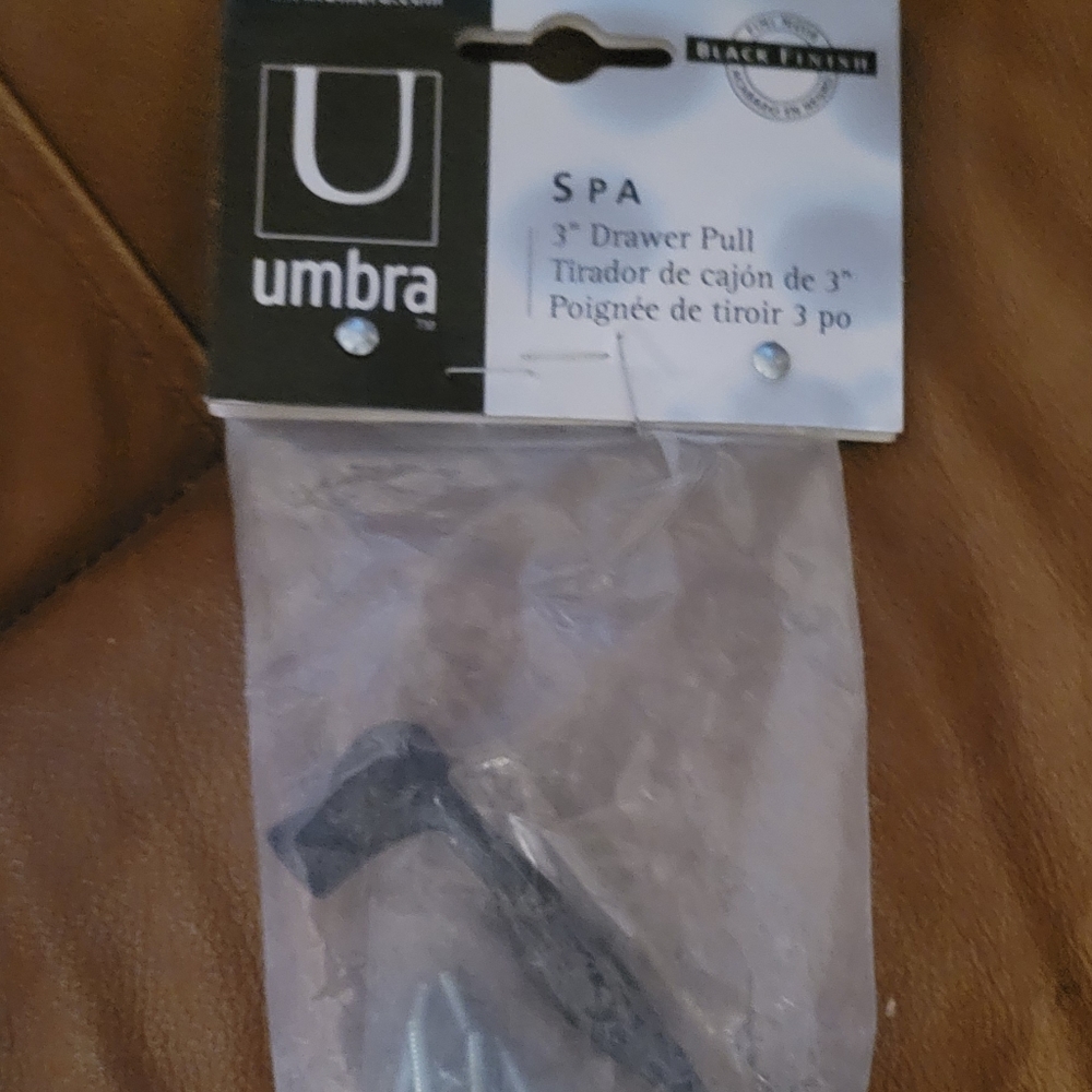 Set of 53 Umbra "Spa" 3" drawer pulls - black